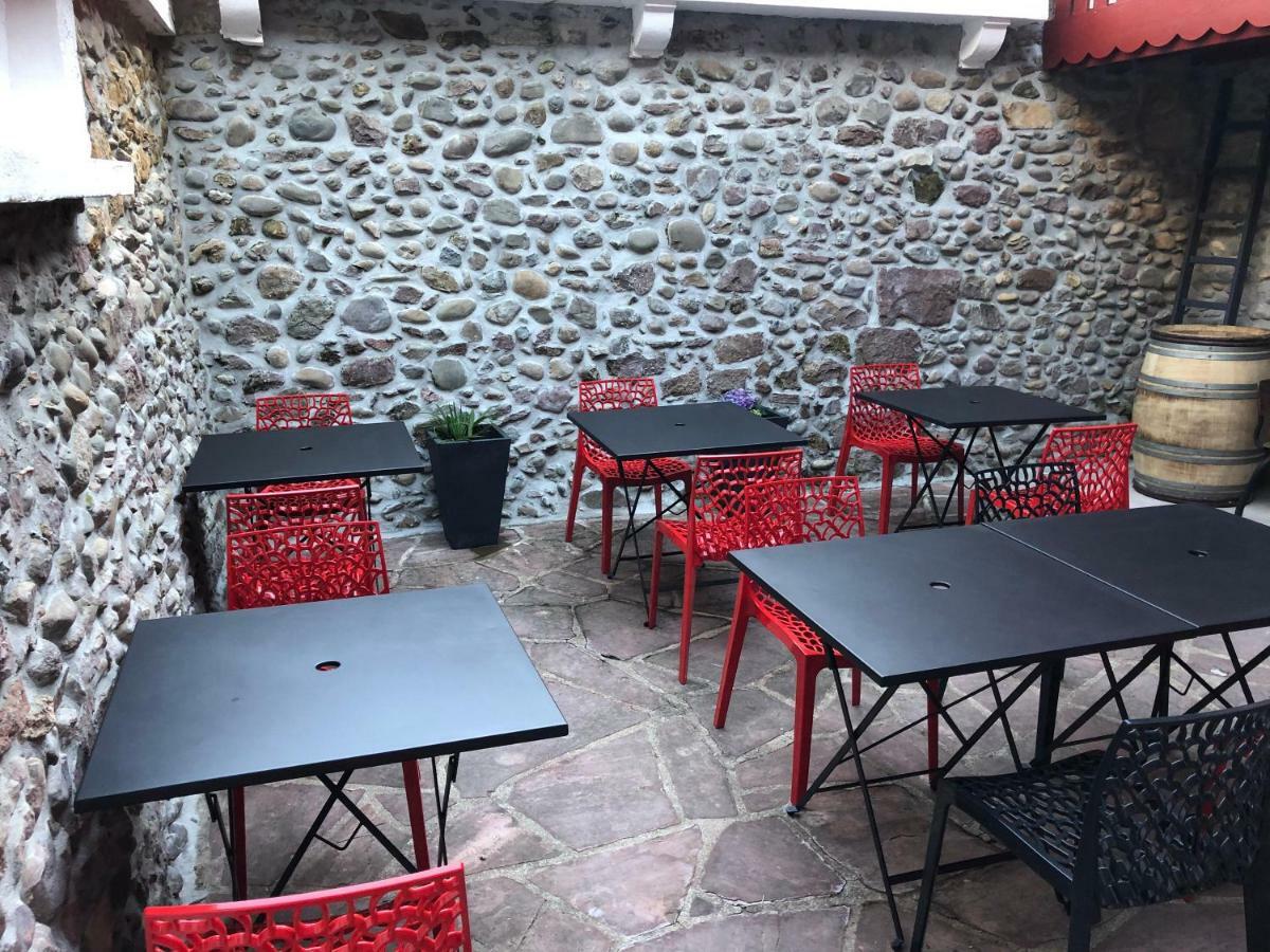 Maison Simonenia Saint-Jean-Pied-de-Port Bagian luar foto